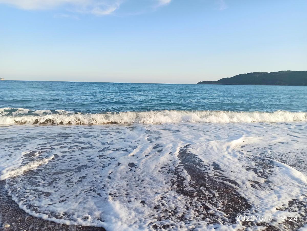 Apartments Mitende Budva Ngoại thất bức ảnh