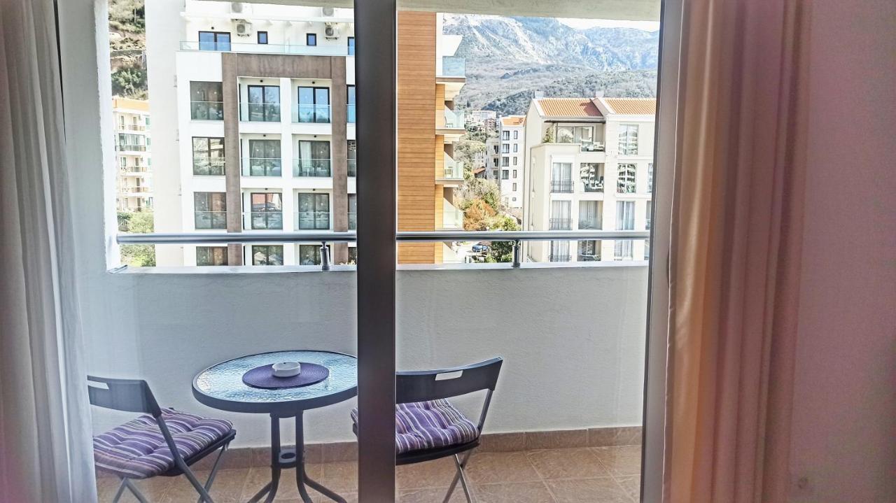 Apartments Mitende Budva Ngoại thất bức ảnh