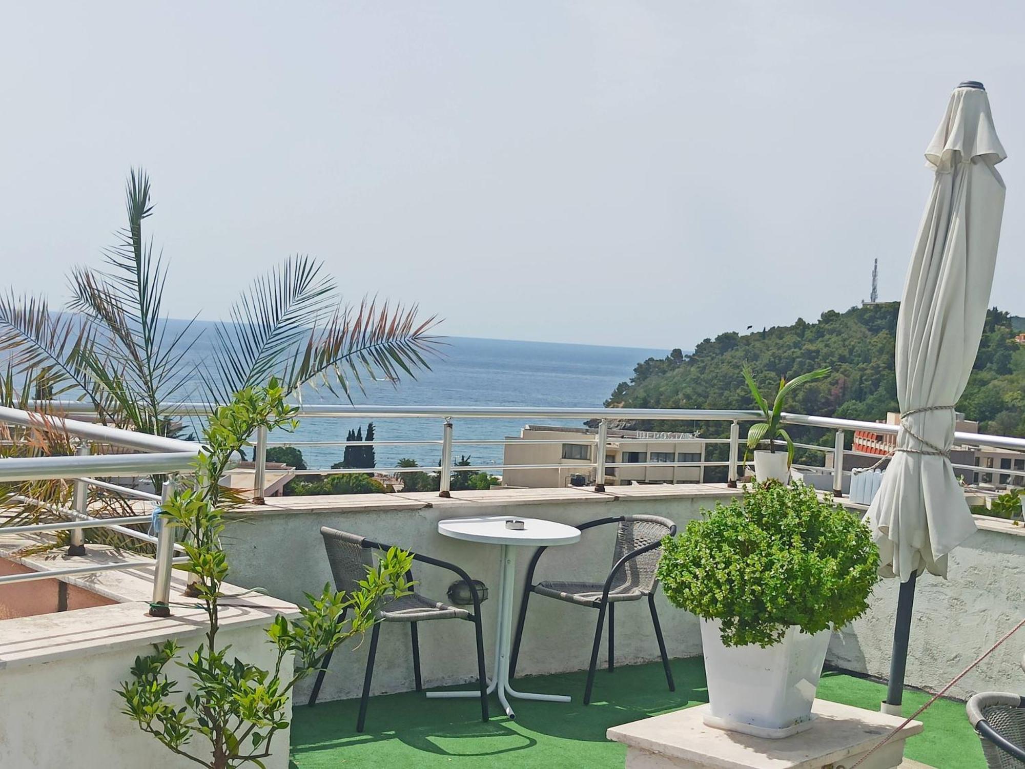 Apartments Mitende Budva Ngoại thất bức ảnh