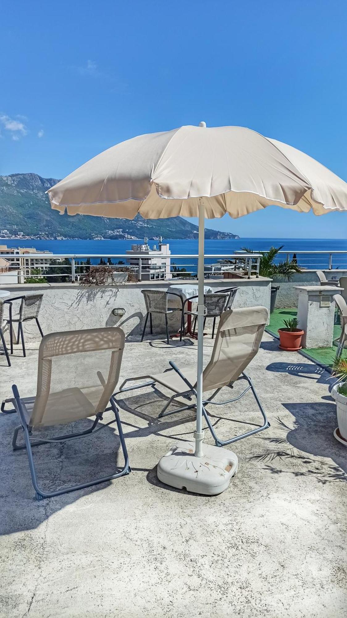 Apartments Mitende Budva Ngoại thất bức ảnh
