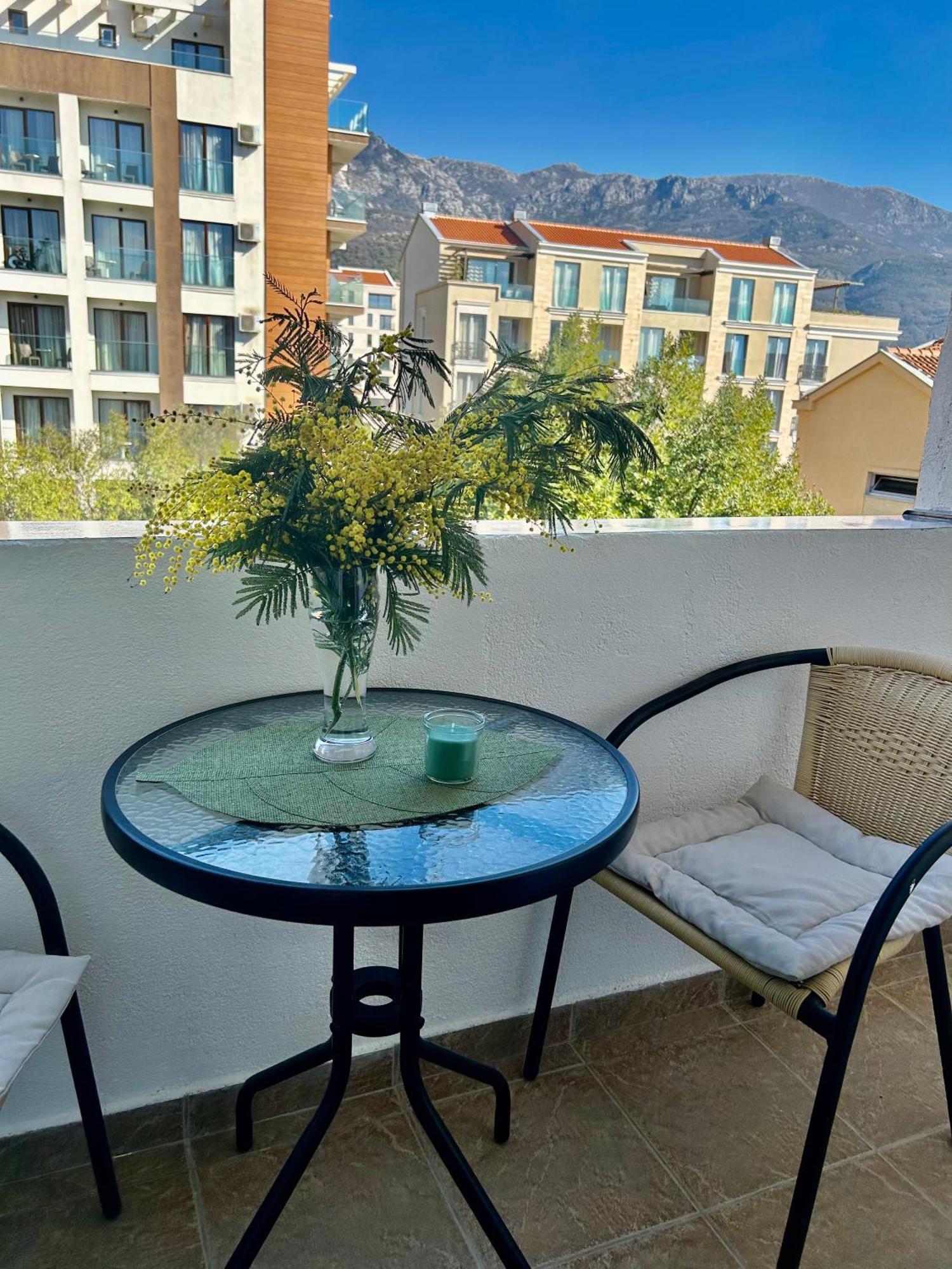 Apartments Mitende Budva Ngoại thất bức ảnh