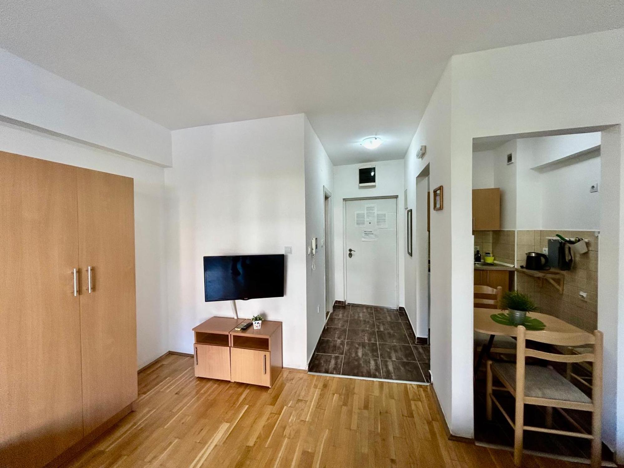 Apartments Mitende Budva Phòng bức ảnh