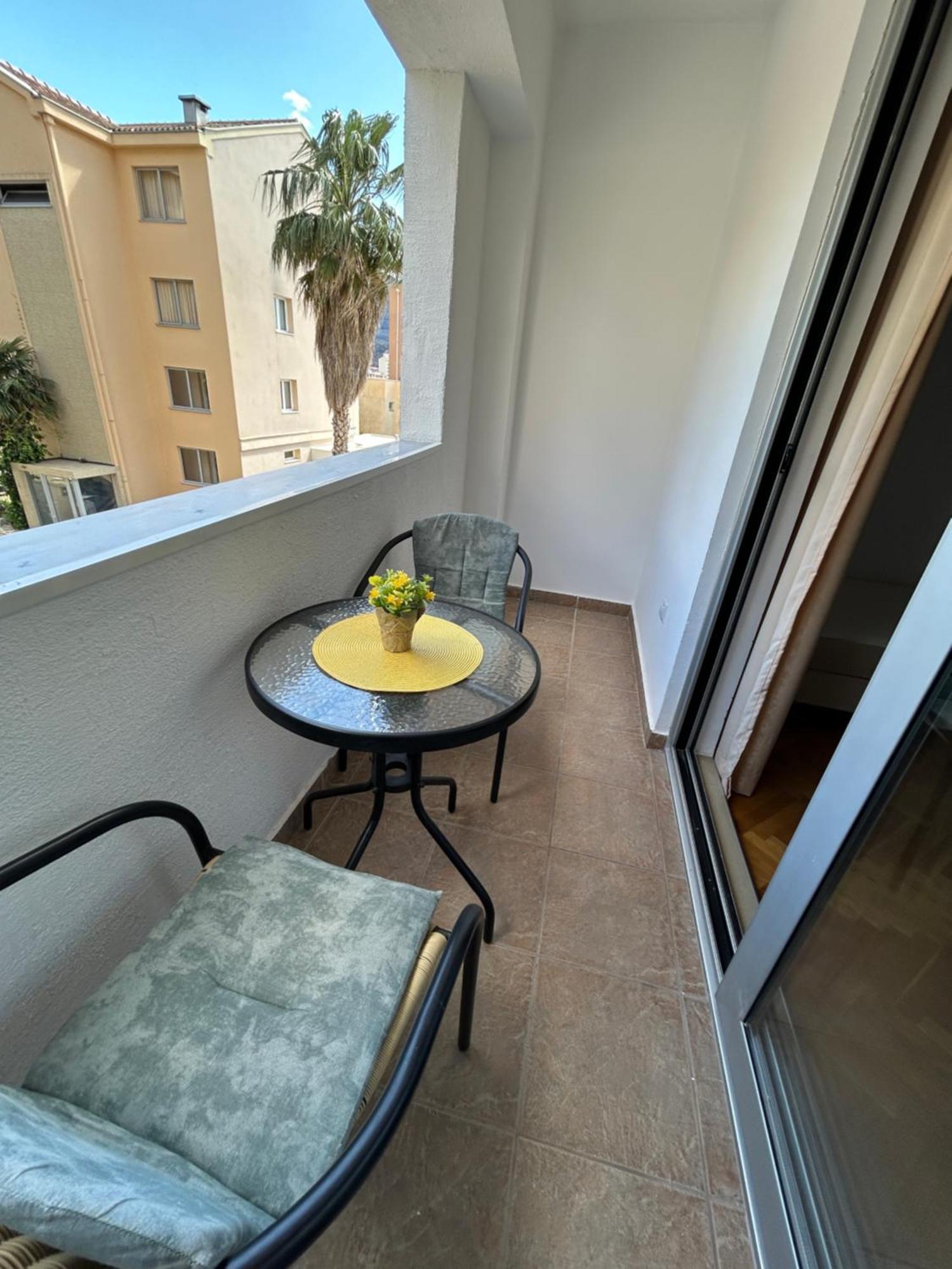 Apartments Mitende Budva Ngoại thất bức ảnh